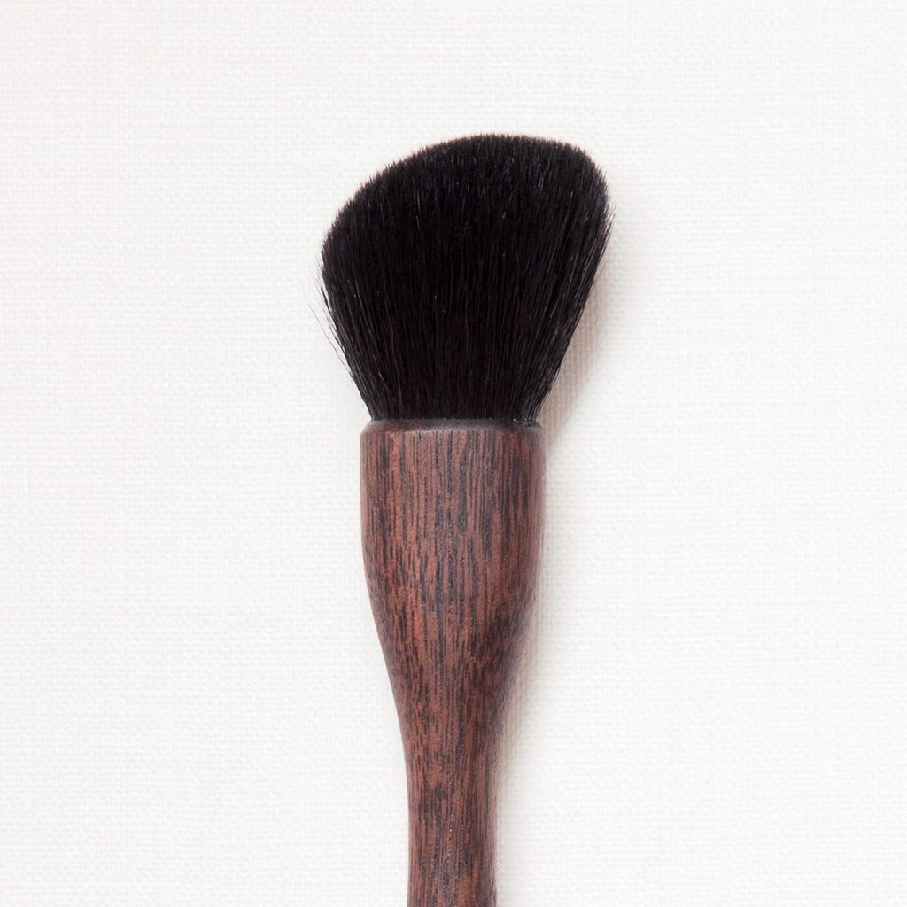 SHAQUDA UBU Angled Face Brush [805]