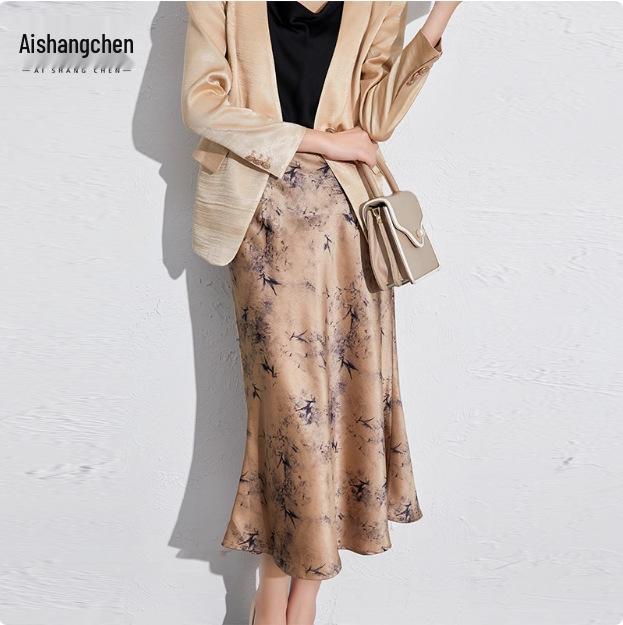 

Aishangchen Осенний костюм из сатина с принтом: Комплект из двух частей: юбка «рыбий хвост» в национальном стиле S