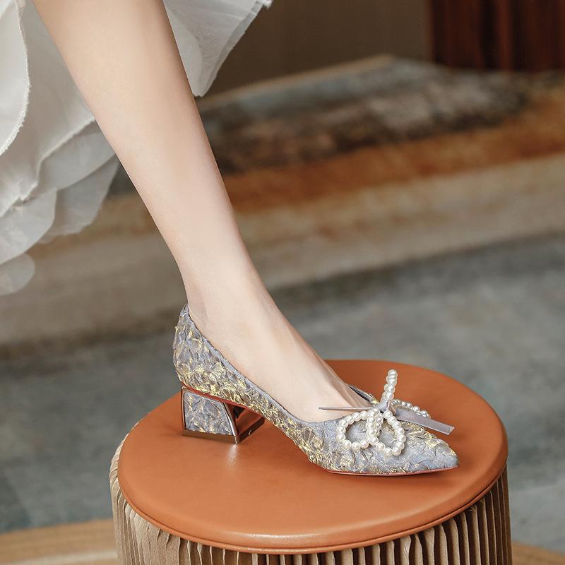 Medium heel single shoes square heel 2025 new spring and autumn women's shoes pointed head pearl bow black temperament high heels thick heel