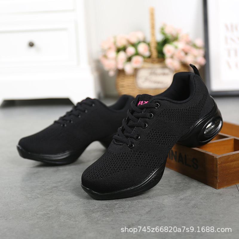 

Red dance shoes, dance shoes, soft-soled mid-heeled square dance shoes, hollow and breathable, white jazz hot in summer 41