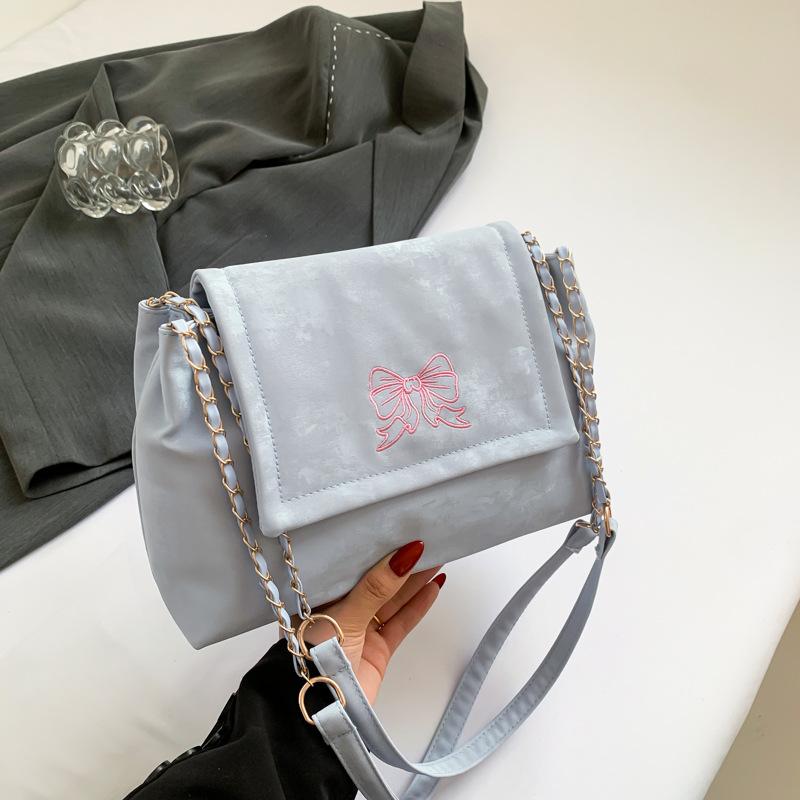 Fashionable Butterfly Element Bag for Women In Spring and Summer New Large Capacity Fashionable Chain One Shoulder Armpit Tote Women's Bag