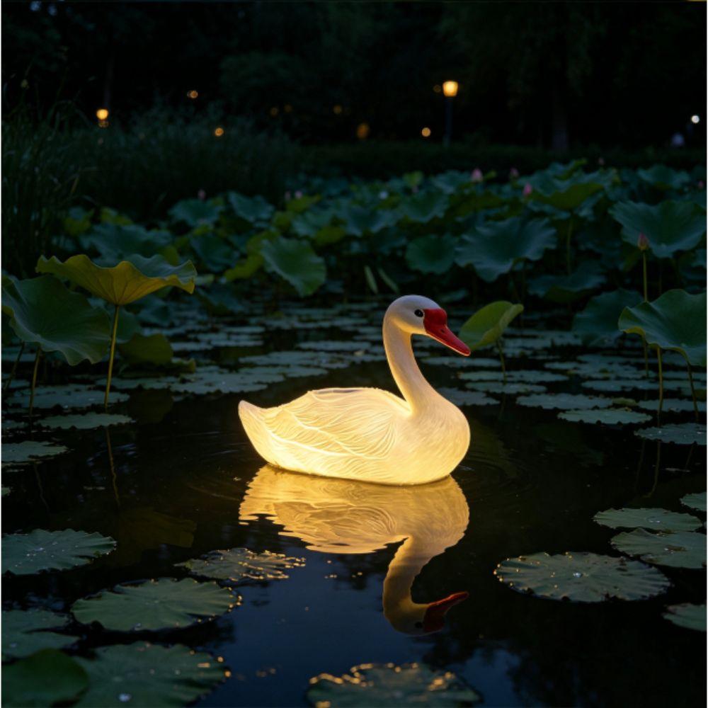 PE Blow Molded Floating Duck Ornament Balanced Buoyant Weighted Bottom Duck Statue Delicate Painting