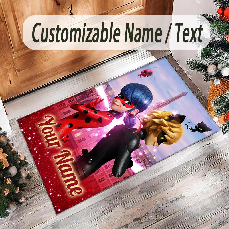 Tappeto in Cristallo di Velluto Personalizzato con Nome e Testo, Tappeto Antiscivolo Miraculous Ladybug per Decorazione Domestica