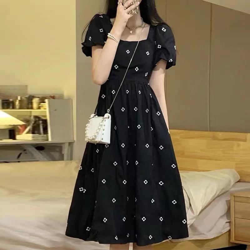 2023 Elegant French Floral Square Neck Black Summer Dress: Slim Waist, High-End Long Skirt for Women
