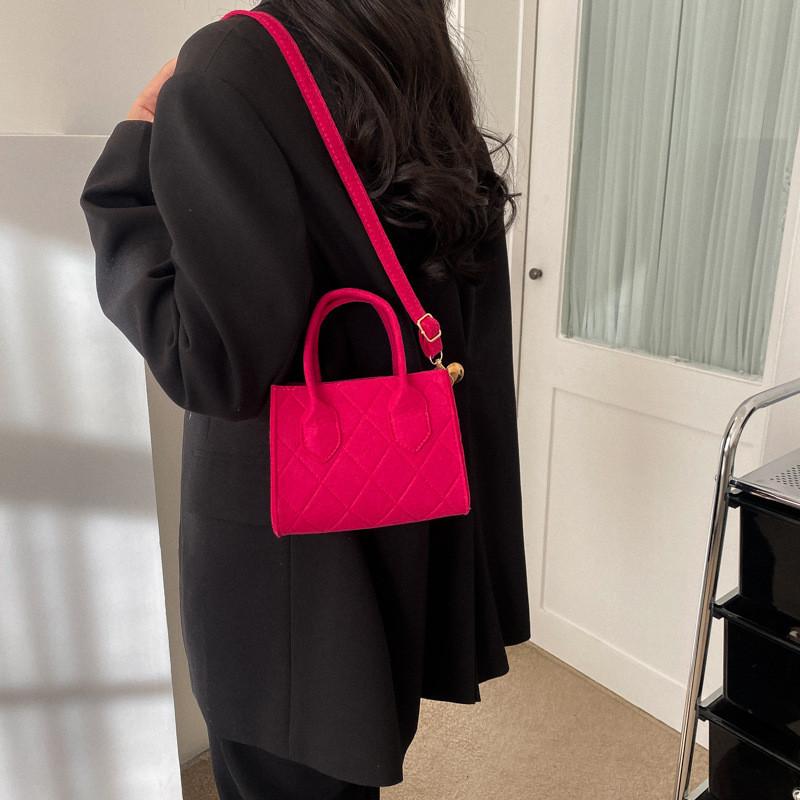 Chic Minimalist Felt Crossbody Bag Elegant Square Shape For Casual And Commuter Use