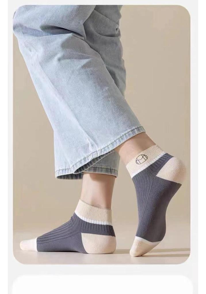 Men's Odor-Resistant Sweat-Absorbent Low-Cut Ankle Socks for Spring/Summer - Thin & Lightweight for Sports