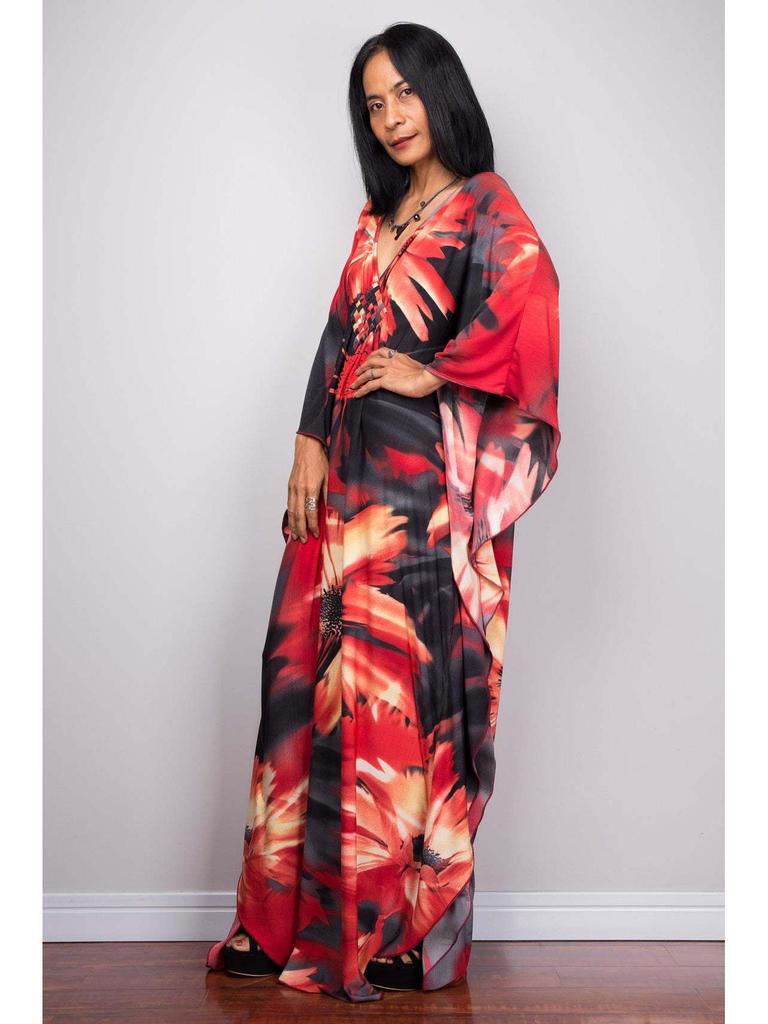 Handgemachter schwarzer & roter floraler langer Strand-Überwurf-Kimono für Damen