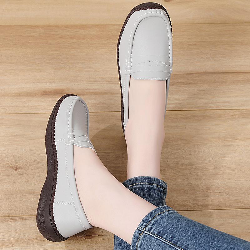 Women Simple Grey Loafers Leather Driving Moccasins Comfort Flats Casual Slip on Plus Size Black Shoes