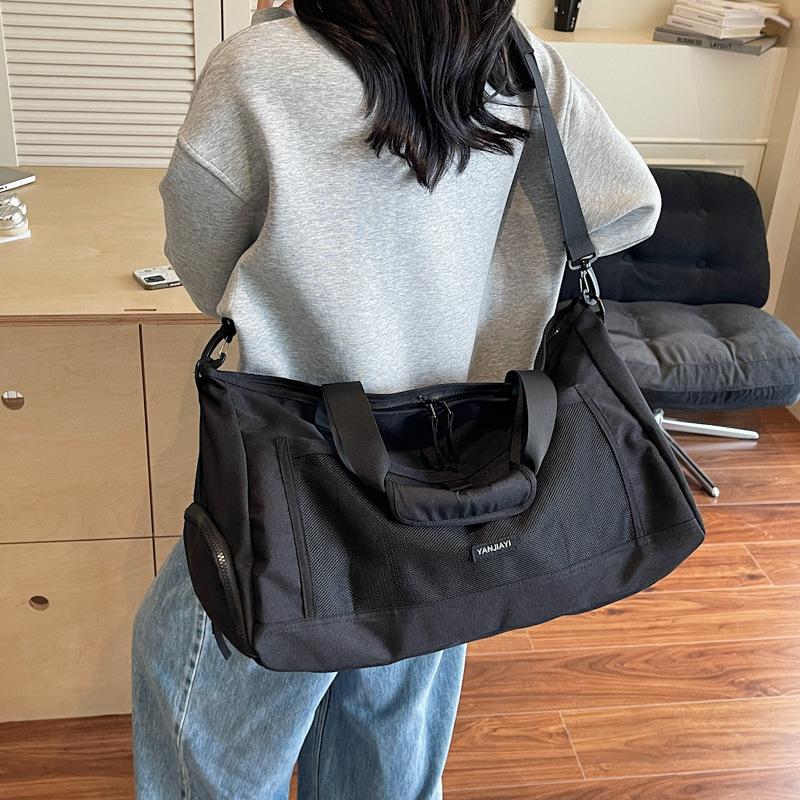 Trend casual lightweight travel bag men's and women's outdoor camping sports storage satchel versatile fashion short-haul duffel bag