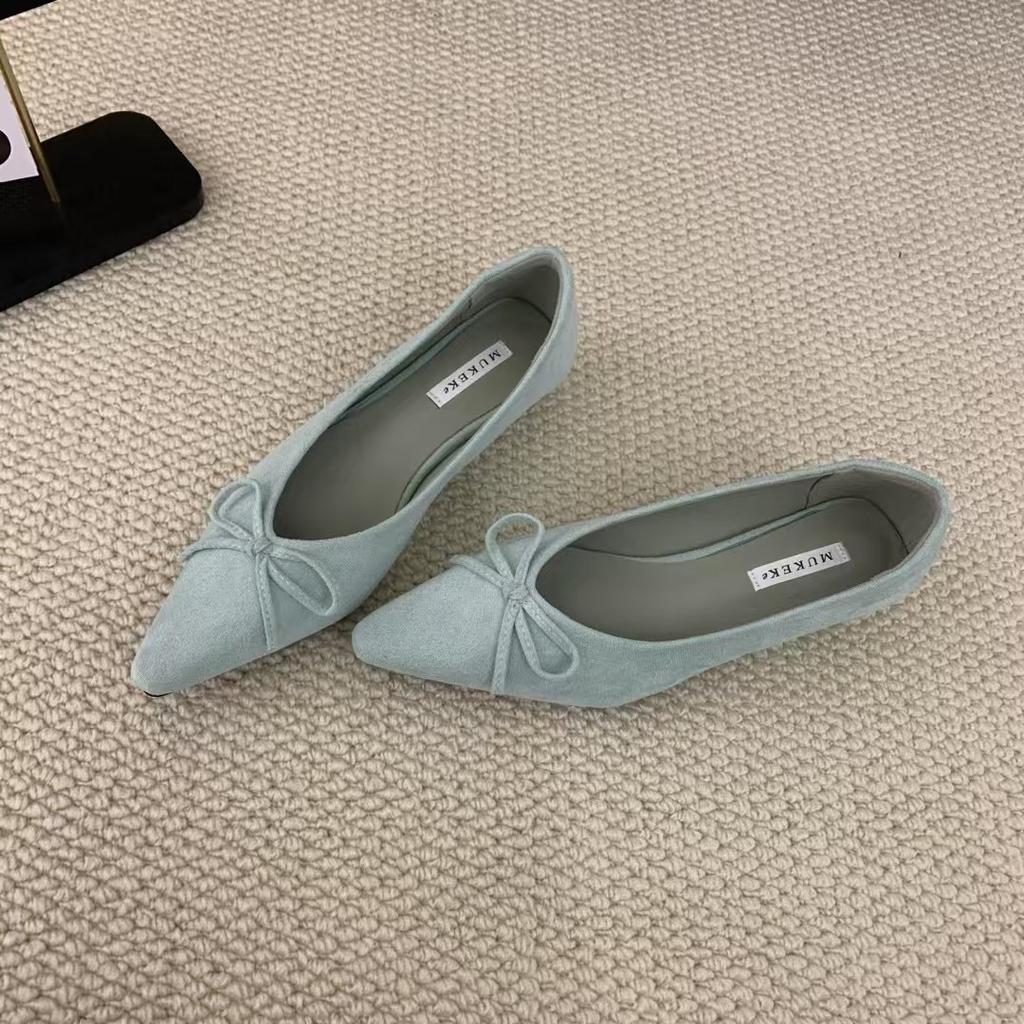 Suede pointed commuter single shoes women's 2025 autumn new versatile French bow light slope heel Mary Jane shoes