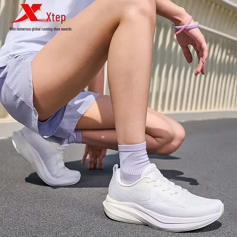 XTEP Women s Shock-Absorbing Lightweight Running Shoes 39