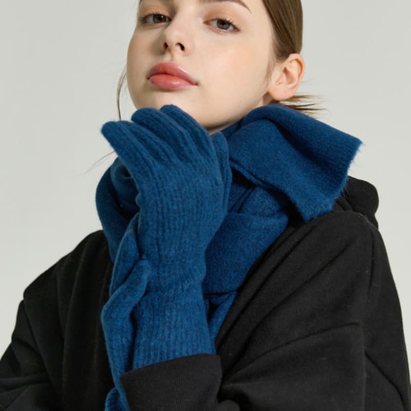 RECLOW RECLOW Knit Gloves and Muffler Set Blue