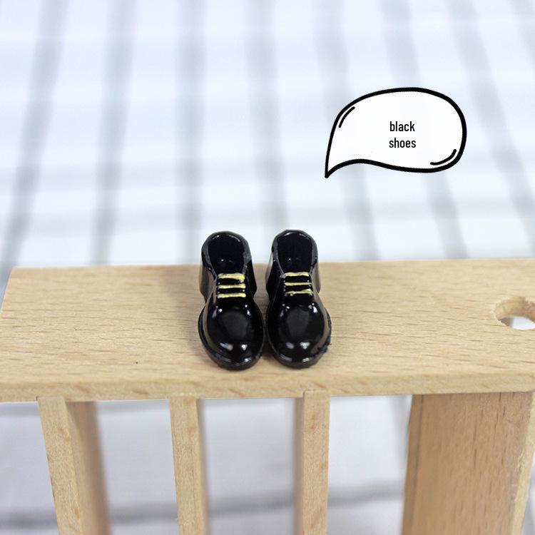 52DOLLHOUSE Miniature Food Play Set & Dollhouse Accessories: Mini Leather Shoes B107