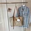 New Retro Large Capacity Tote Bag for Women Fashion Simple Fresh Texture Shoulder Underarm Bag for Daily Work Commute Bag