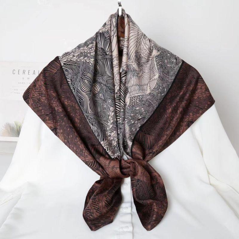 Versatile Shawl Animal Print Black And White Simple Large Square Scarf 90 * 90Cm Simulated Silk Twill Silk Women'S Silk Scarf