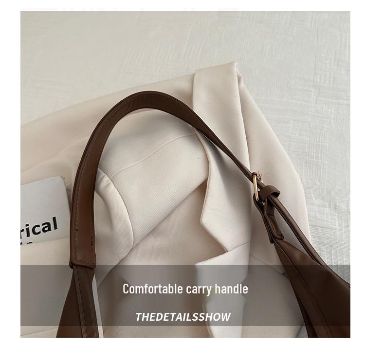 Women's Large Capacity Retro Shoulder Tote - Trendy European and American Style