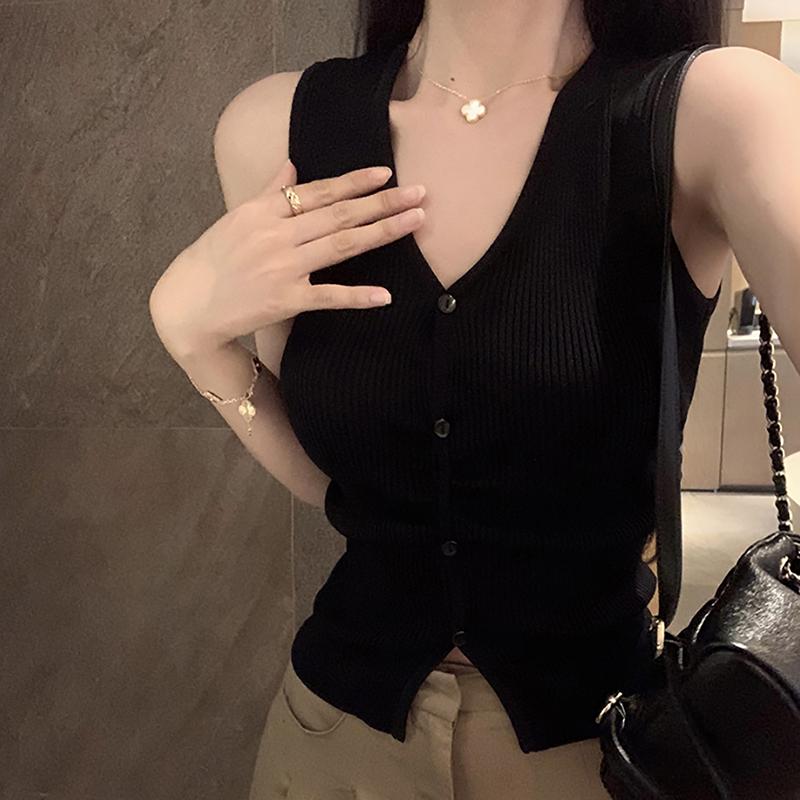 Summer Chic V-Neck Knitted Vest Women Solid Color Sleeveless Slim Camisole