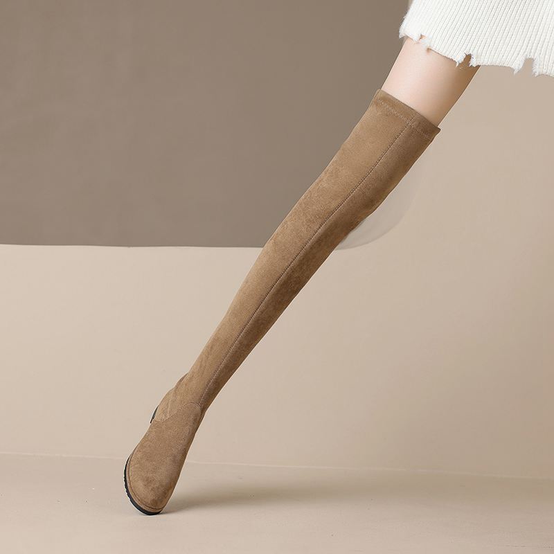 

Krazing Pot Осенне-зимняя обувь из флока. Низкие каблуки. Эластичные сапоги-трубы. Круглый носок. Сохраняют тепло. Эластичные сапоги выше колена. 40 коричневый