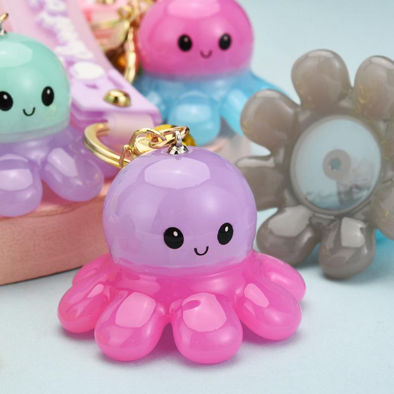 Pandantiv cu breloc cu caracatiță luminoasă din acril