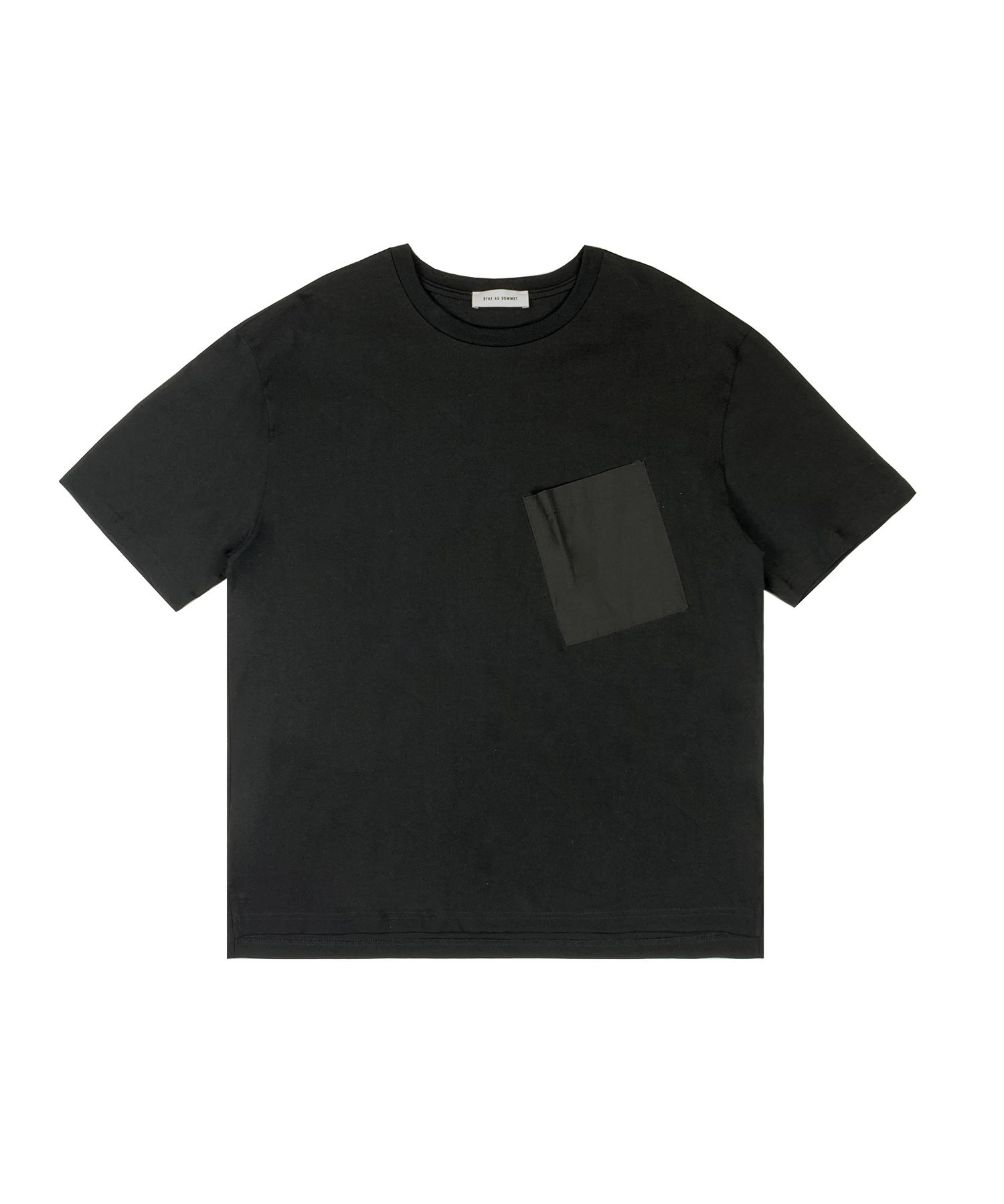 Etosome Asymmetrical Pocket Short Sleeve Tee (Black/Unisex) Black/Xs