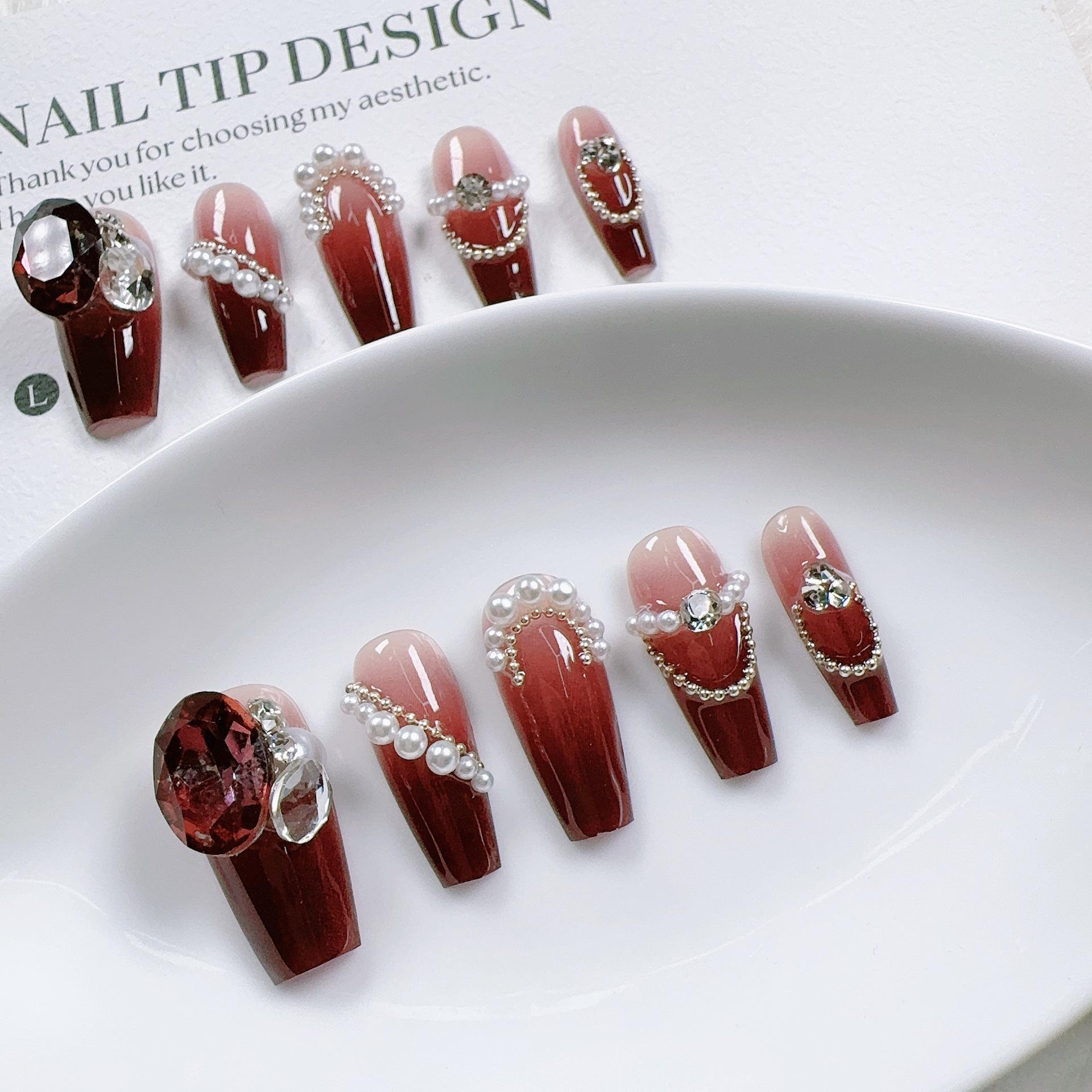 

Burgundy Cat Eye Crystal Manicure: Cherry Autumn/Winter Nails Extra Small