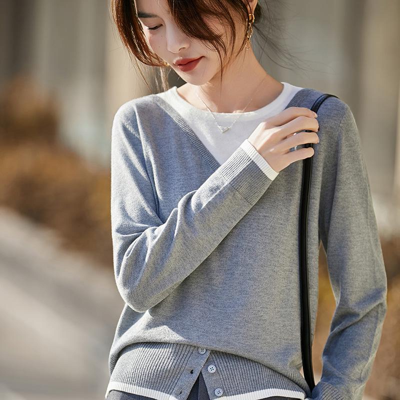 Color-Block V-Neck Knit Top for Women - Stylish Two-Piece Design for Spring and Autumn