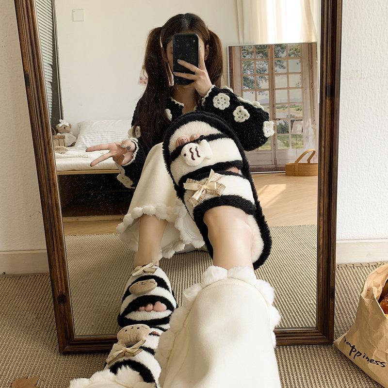 Fashion color matching cute cartoon fluffy slippers women's 2025 autumn and winter new outer wear home indoor cotton slippers shoes