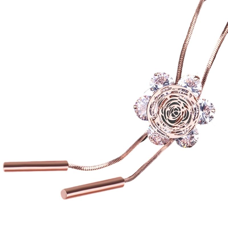 

Fashionable Women s Long Chain Necklace Featuring Cubic Zirconia Flower and Butterfly Designs for Versatile Wear