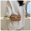 Stylish Minimalist Chain Shoulder Bag For Women Medium Size Magnetic Closure