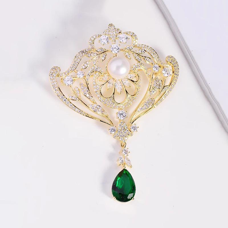 Retro Court-style Crown Brooch, High-end Women's Light Luxury, Pearl Brooch, Anti-glare Clasp Pin