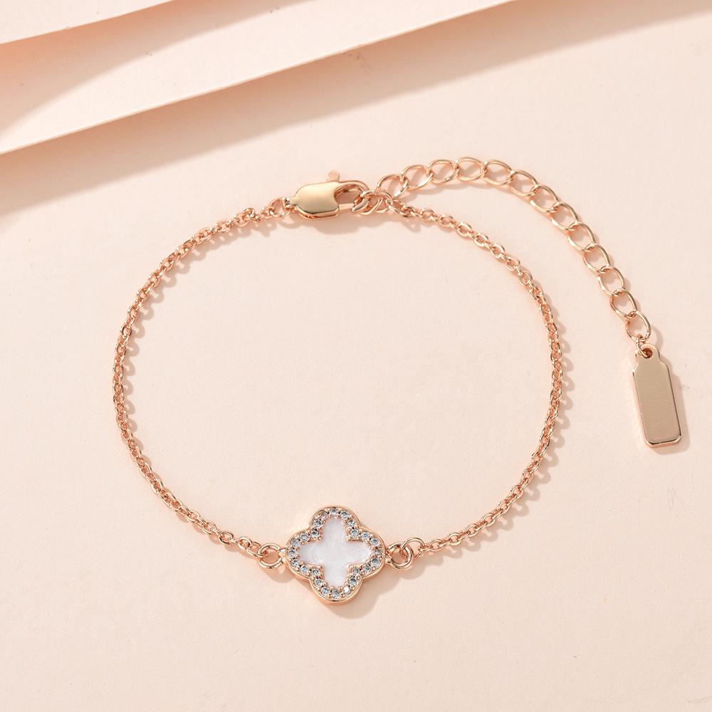 Популярный креативный браслет с белым четырехлистником, инкрустированный микро-камнями, дорогой браслет