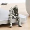 Table Edge Soldier Sculpture 3D Printed Figurine Ornament, Sitting Tactical Statue, Miniature Display Funny Tired for Shelf Decor Desk Accessory