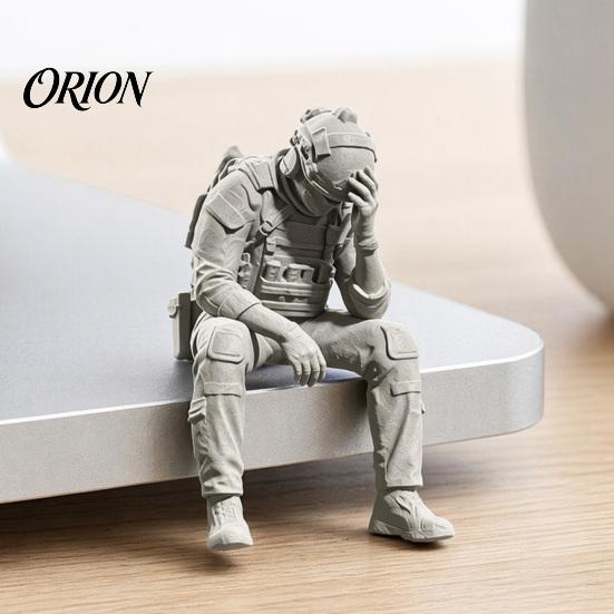 Bordkant Soldat Skulptur 3D Printet Figur Ornament, Siddende Taktisk Statue, Miniature Display Sjov Træt til Hylde Dekoration Skrivebords Tilbehør