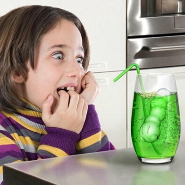 Tacka na 5 kostek lodu z czekolady gąsienicowej