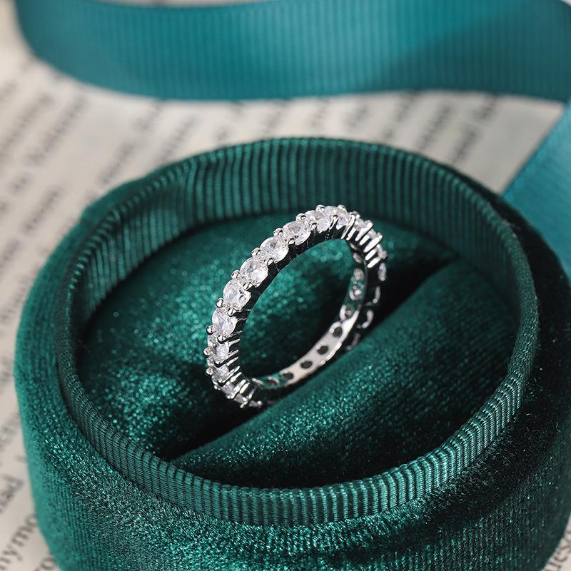 Fashionable Simple Round Zircon Ring Feminine Temperament