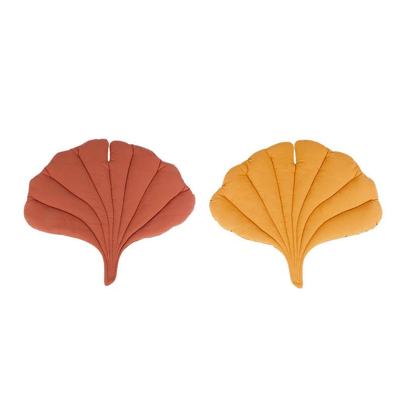 Leaf-Shaped Four Seasons Pet Mat - Bite-Resistant Cat & Dog Bed