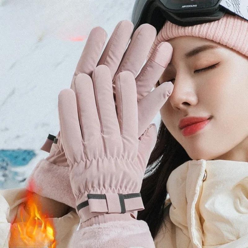 Winter Warm Gloves for Women with Thick Velvet for Windproof and Cold Resistant Cycling Waterproof Gloves in Winter