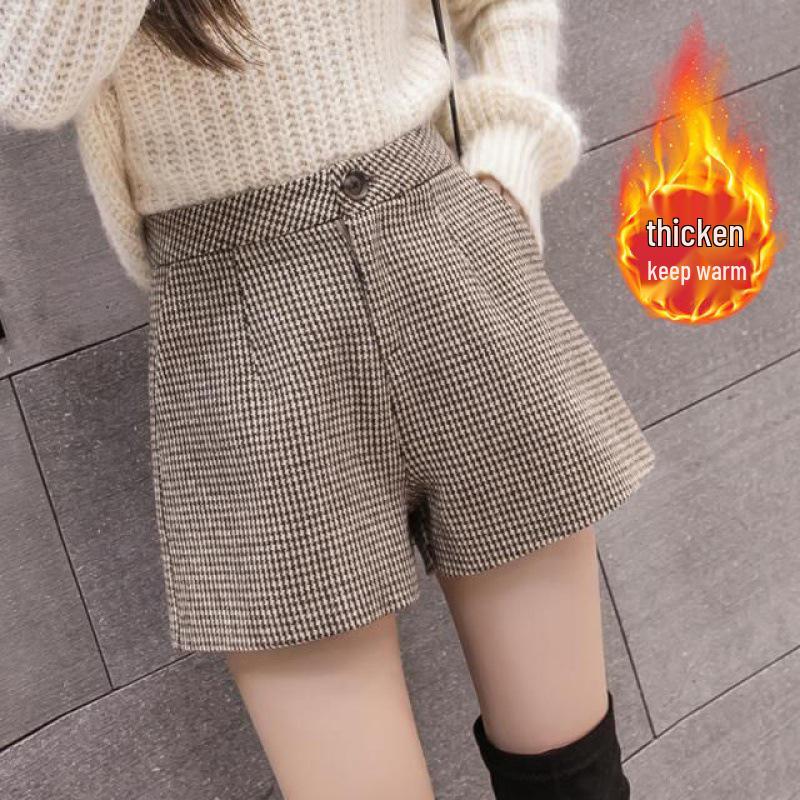 Women’s High-Waisted Woolen Houndstooth A-Line Shorts - Autumn/Winter 2022