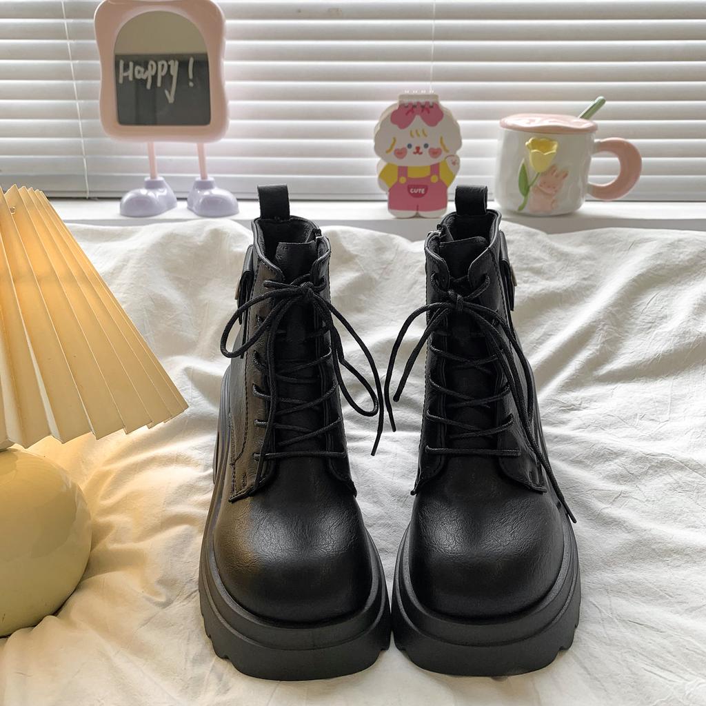 Yunfu British Style Martin Boots Women's Single Boots 2025 Fashion Platform Short Boots Autumn and Winter Height Increase Outer Wear Versatile
