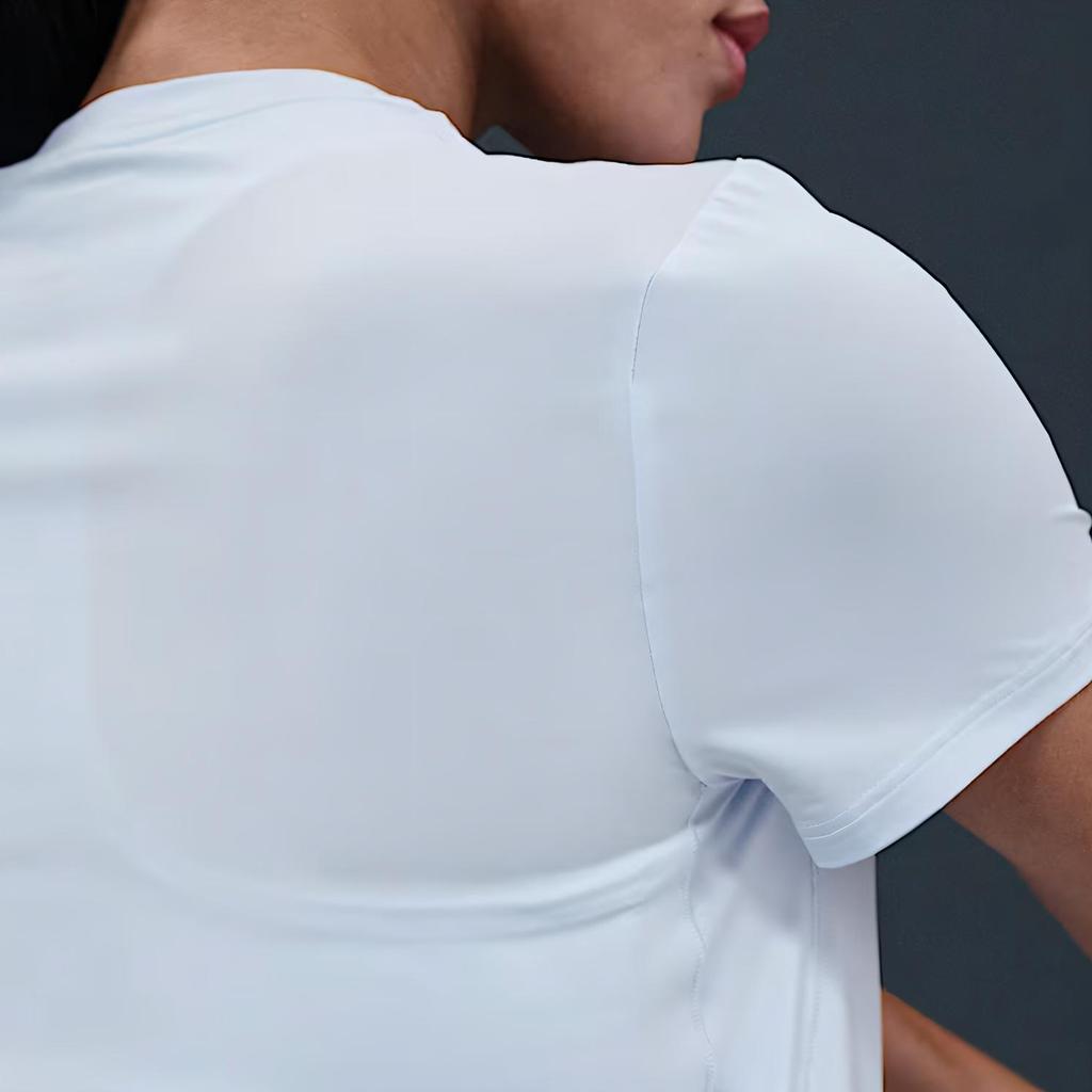Nike Swoosh Regular T Shirt Women's White HJ2205-423