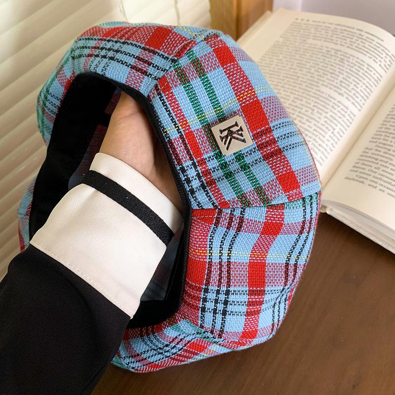 Retro plaid beret hat women's spring summer casual versatile literary painter hat showing face newsboy hat