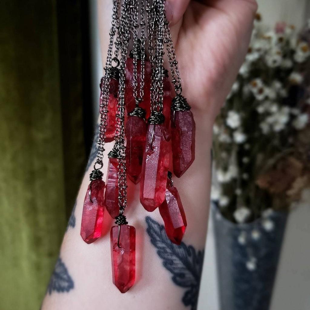 Gothic Vampire Crystal Necklace For Women With Alloy Chain And Glass Pendant