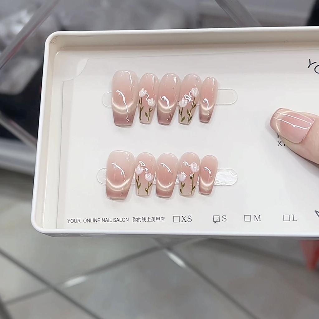 Hand-woven Armor Three-dimensional Tulip Hand-painted Blush Cat Eyes Pure Temperament Whitening Nail Patch