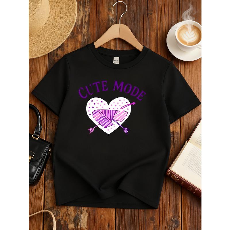 European sizes Girls' Pure Round Neck Short-Sleeve T-Shirt Features a Cute Heart Pattern, Designed for a Relaxed And Comfortable Fit