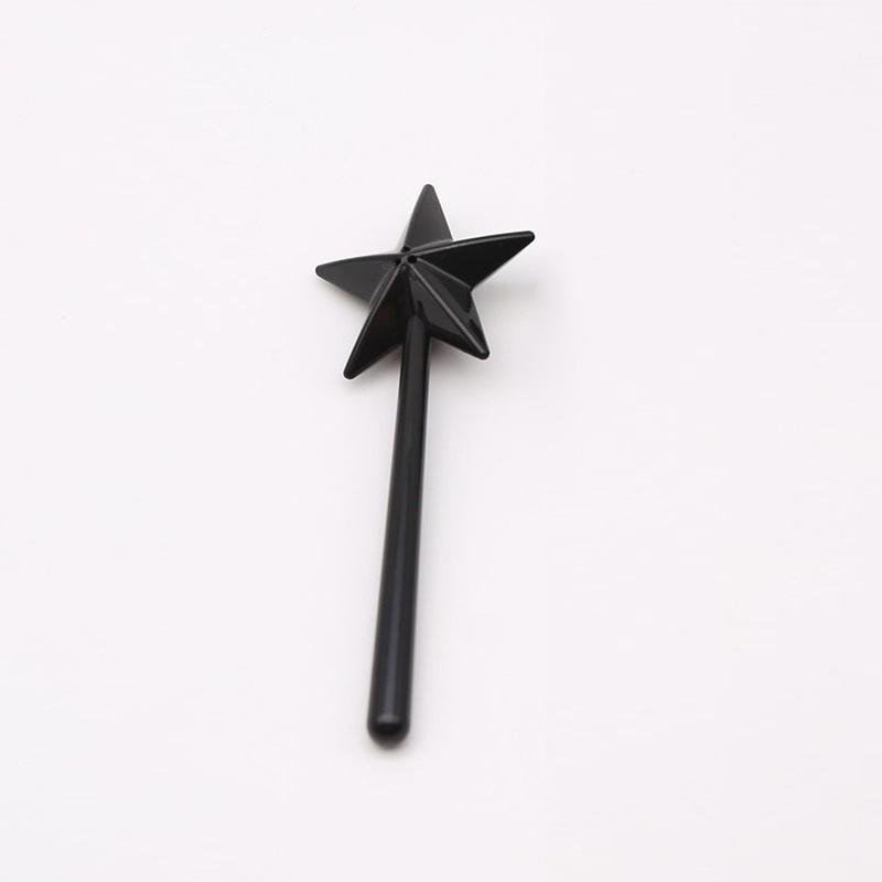 Star Salt Shakers Creative Long Hand Plastics Salt Pepper Magic Wands Seasoning Container Household
