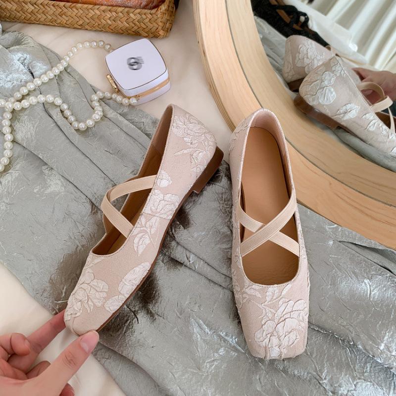 Spring New National Style Cheongsam Hanfu Shoes Shallow Mouth Casual Retro Single Shoes Foot Cover Women's Versatile Soft Sole Square Head