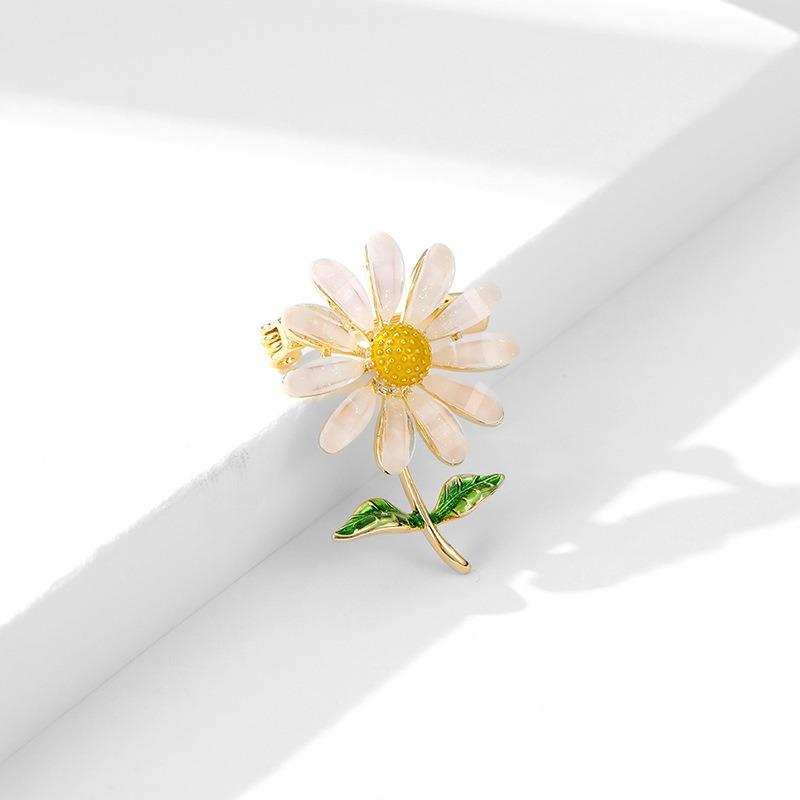 Fashion Daisy Sun Flower Brooches for Women Men Trendy Sunflower Plant Party Wedding Office Korean Jewelry Accessories