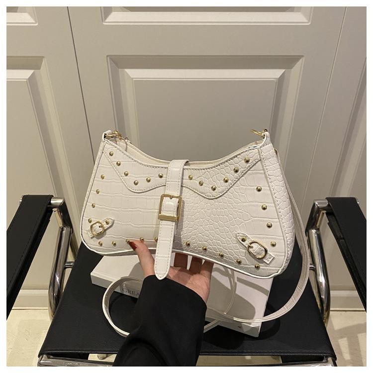 Rivet Simple Retro  Summer Personalized New Fashion Solid Color Trend Casual Shoulder Bag Underarm Bag Women