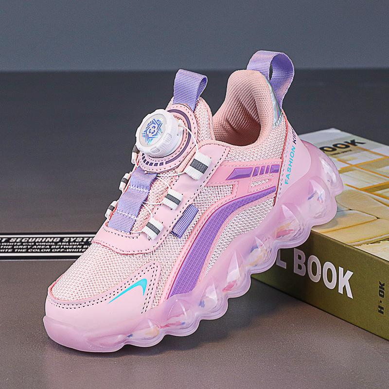 

Rotating button middle and old children s classmates mesh shoes trendy breathable boys shoes 2025 children s sports shoes new running shoes 40 розовый