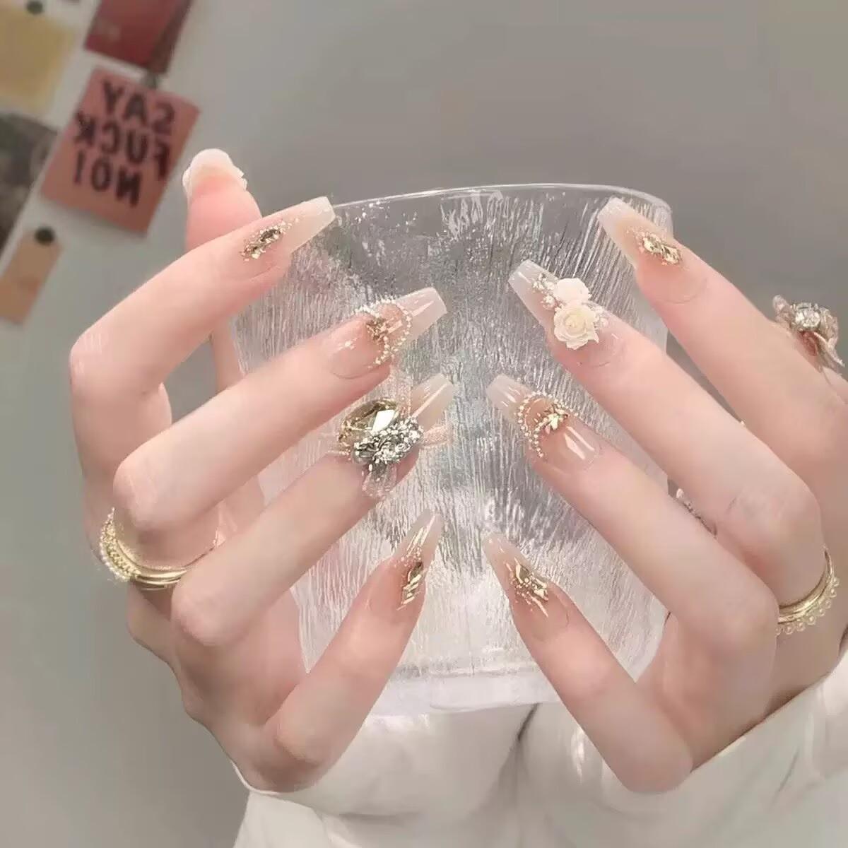 Light Luxury French Camellia Pink Wearable Nails - Chic Champagne Style, Handcrafted for a High-End Manicure Feel Medium